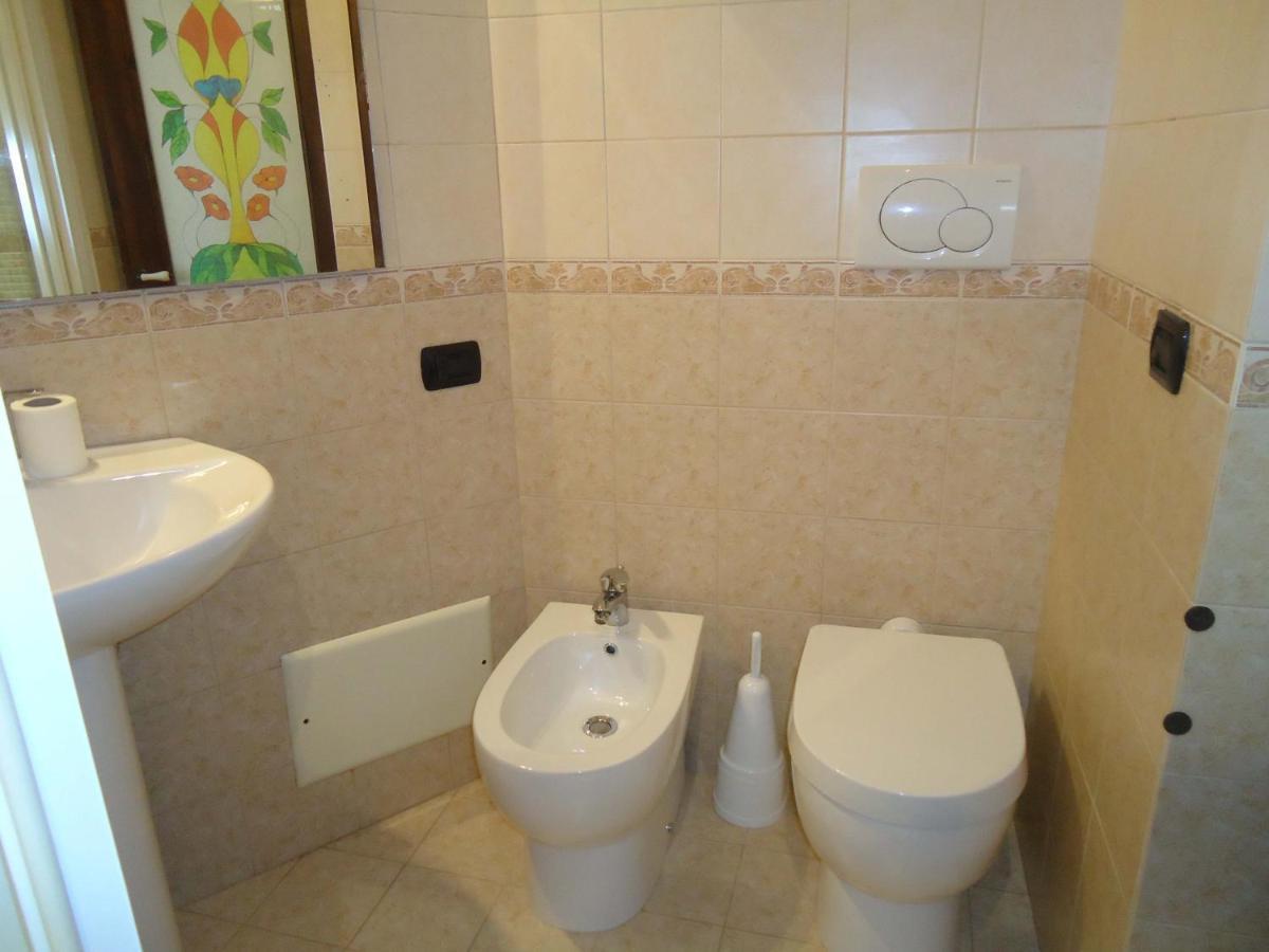Dimora Dei Figuli Hotel Lecce Szoba fotó