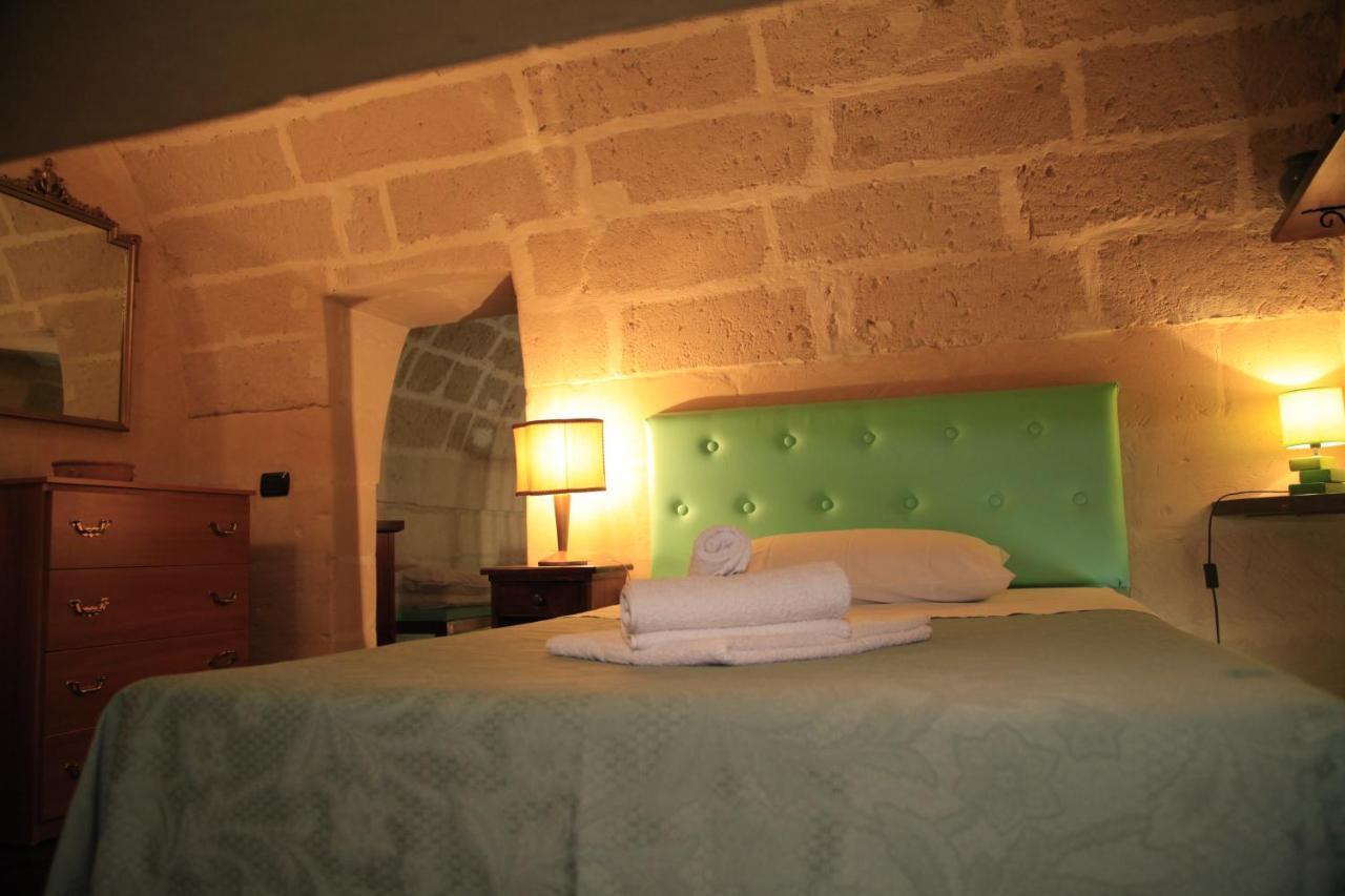 Dimora Dei Figuli Hotel Lecce Szoba fotó